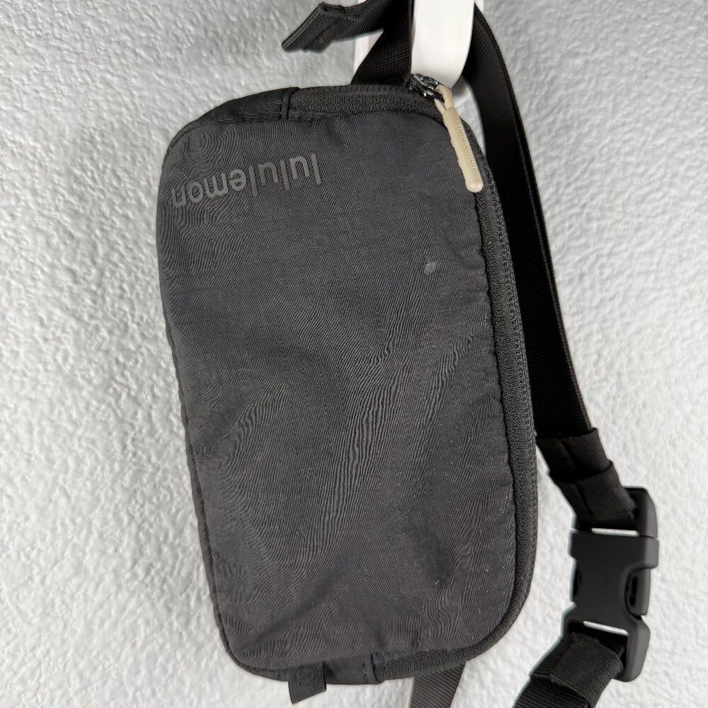 Lululemon Black Belt Bag